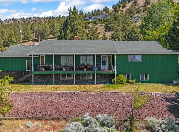 11445 Hill Road, Klamath Falls, OR 97601