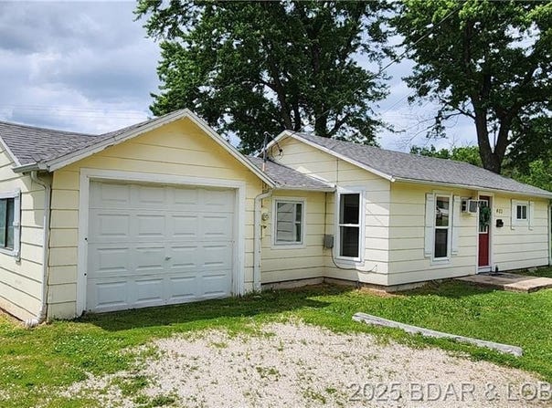 403 N Fisher, Versailles, MO 65084