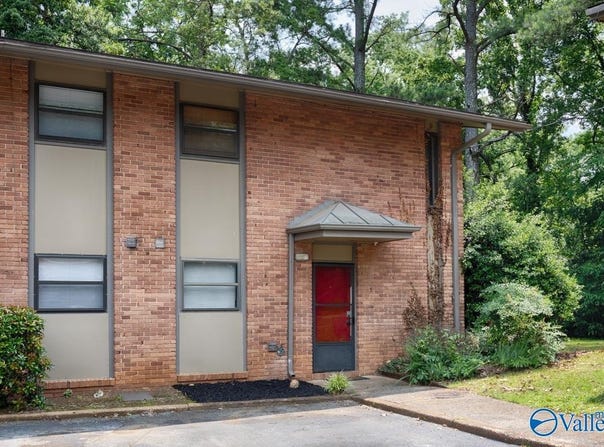 2220 Colony Drive SW, Huntsville, AL 35802
