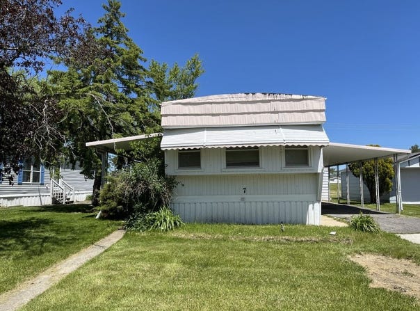 7 Meadowlark Lane, Beecher, IL 60401