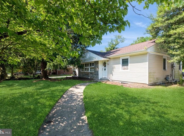 523 DELSEA DRIVE, SEWELL, NJ 08080