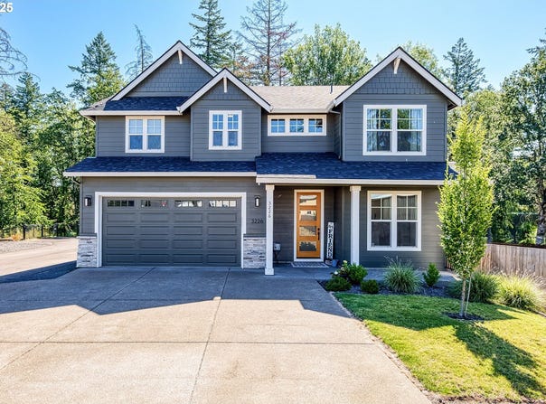 3226 E PROVINCE CT, Newberg, OR 97132