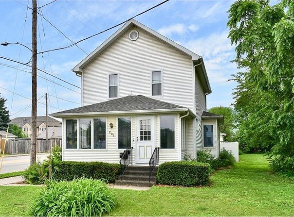 231 E Mark Street, Winona, MN 55987