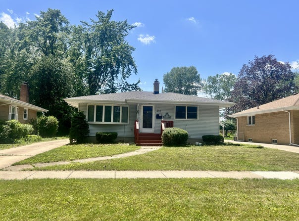 212 Timrick Drive, Munster, IN 46321