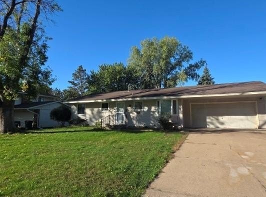 10240 Quinn Street NW, Coon Rapids, MN 55433