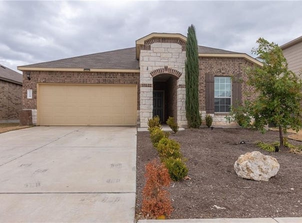124 Thrasher Cv, Leander, TX 78641