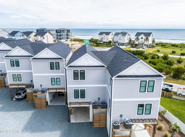 711 N Topsail Drive, Surf City, NC 28445