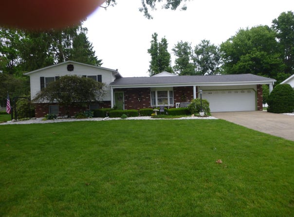 70 Barb Avenue, Heath, OH 43056