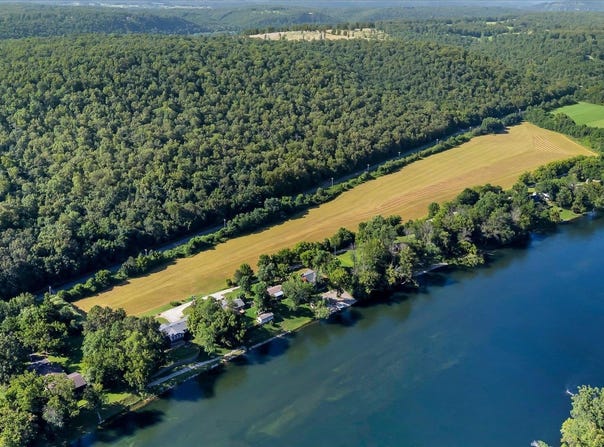 000 Denton Ferry Road, Cotter, AR 72626
