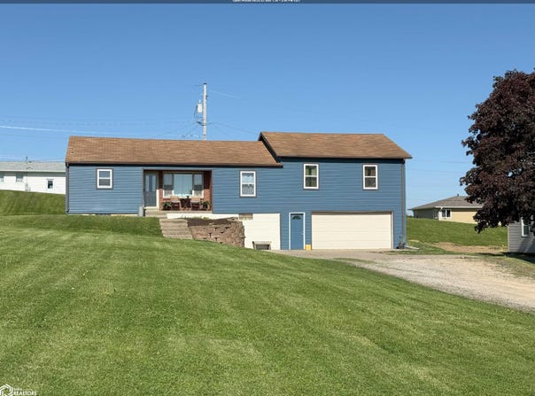 104 N 27Th Street, Marshalltown, IA 50158