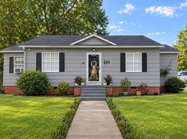 320 N.19th Ave., Hattiesburg, MS 39401