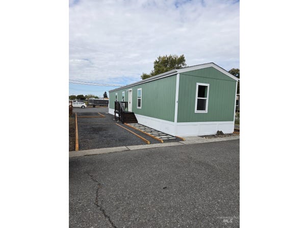 928 Warner Ave, Lewiston, ID 83501