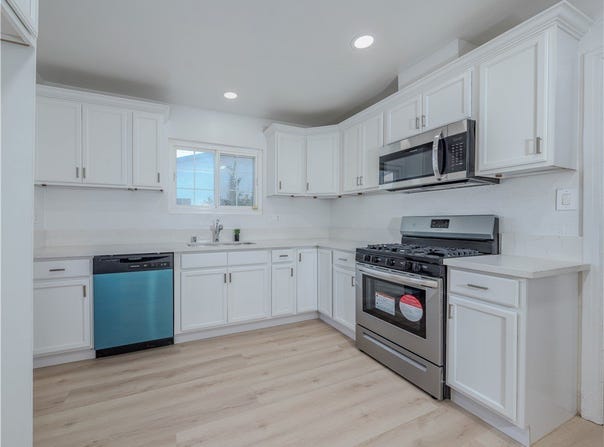 327 Nectarine Street, Inglewood, CA 90301