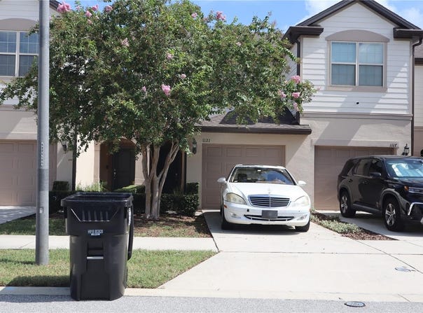1121 PAVIA DRIVE, APOPKA, FL 32703
