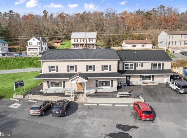 200 E MAIN ST, HANCOCK, MD 21750