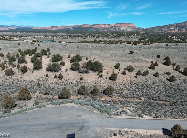 1825 E Eagle Ridge Circle, Hatch, UT 84735