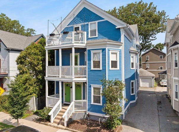 202 Rochambeau Ave, Providence, RI 02906