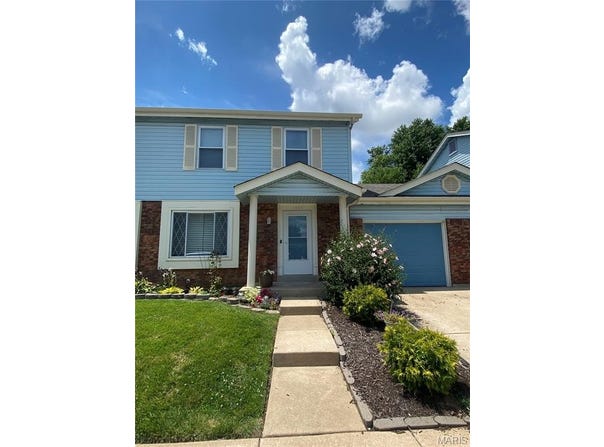 1333 Summergate Parkway, St Charles, MO 63303