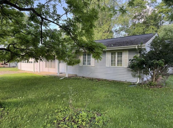 4130 Florida, Clarklake, MI 49234