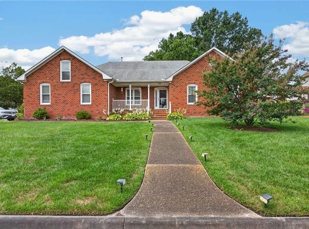 746 Yorkshire Trail, Chesapeake, VA 23322