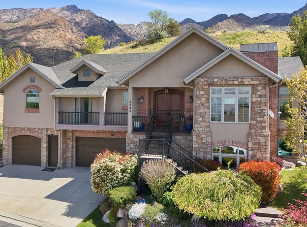 6623 S HIDDEN MILL Cv, Cottonwood Heights, UT 84121