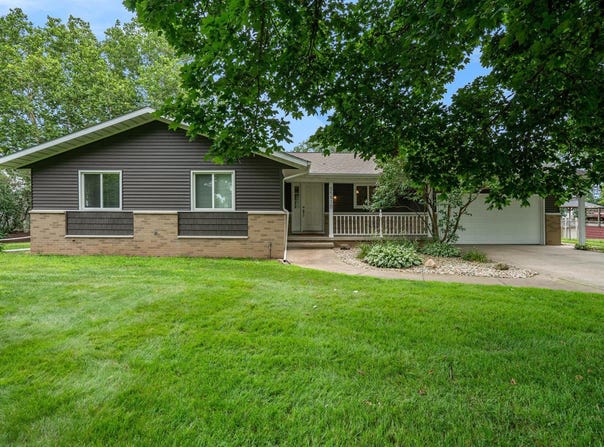 55910 River Shore Estate, Elkhart, IN 46516