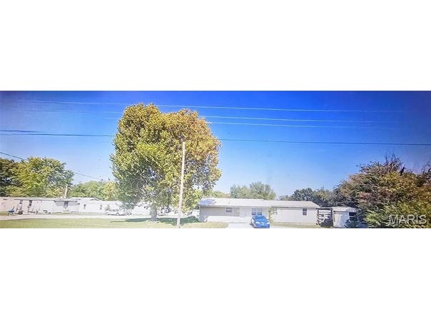572 HIGHWAY Y, St Robert, MO 65584