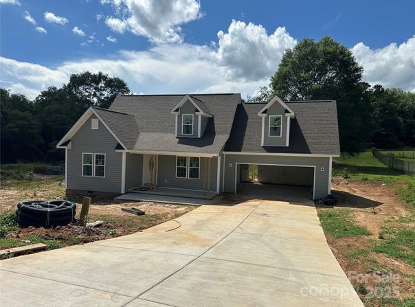 184 Maplewood Lane, Taylorsville, NC 28681