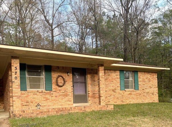 370  River Road, Grenada, MS 38901