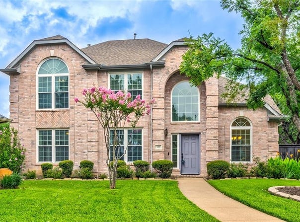 127 Pecan Valley Drive, Irving, TX 75063