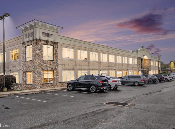 2901 DUTTON MILL Road, ASTON, PA 19014