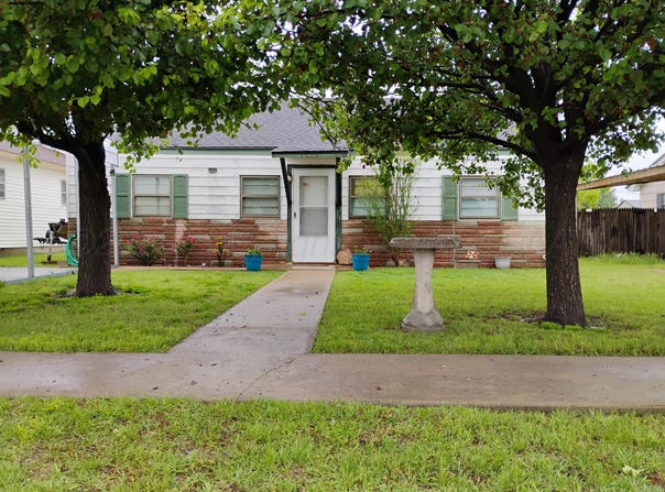 1029 S FARLEY Street, Pampa, TX 79065-6822