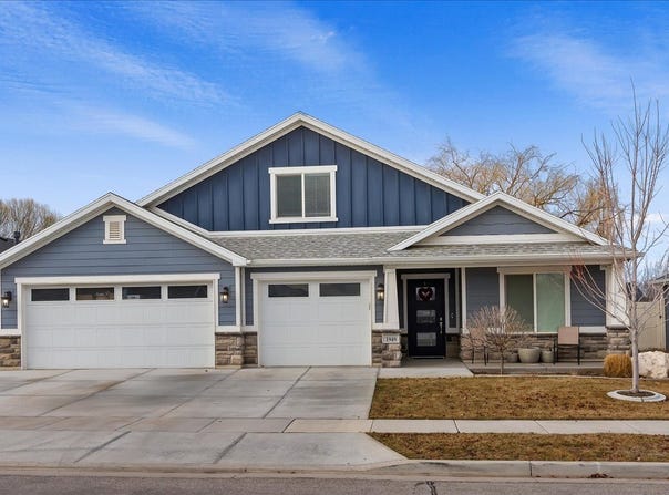 1949 N 2350 W, Clinton, UT 84015