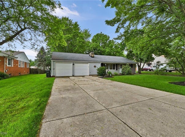 6860 Fry Road, Middleburg Heights, OH 44130