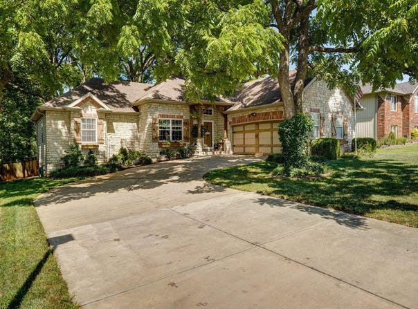 4801 S Gold Road, Battlefield, MO 65619