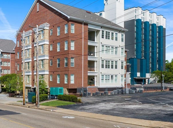 3520 CENTRAL Ave, Memphis, TN 38111