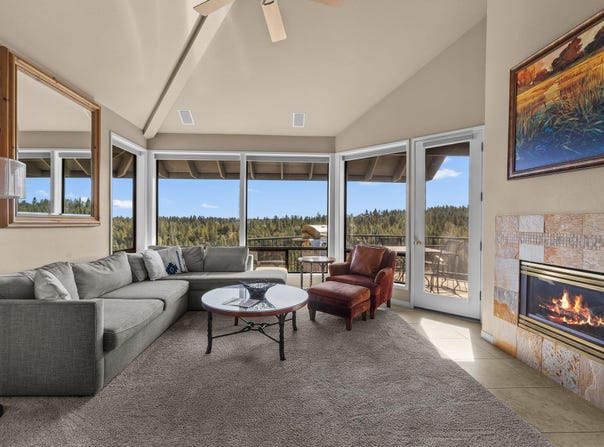 19717 SW Mount Bachelor Drive, Bend, OR 97702