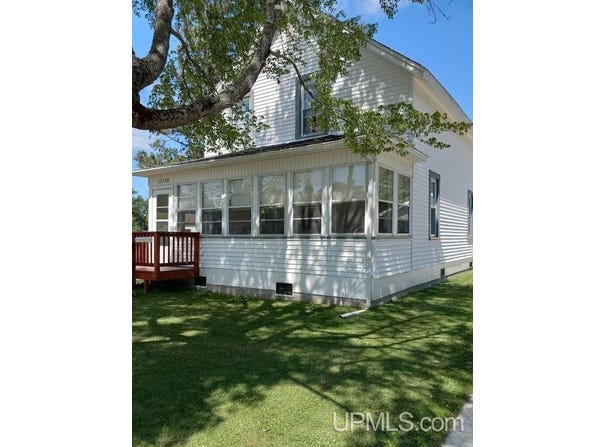 13786 WELLS 21.2 STREET, RAPID RIVER, MI 49878