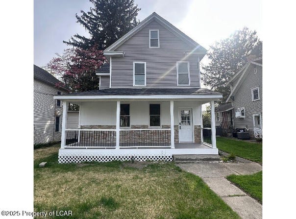 116 Lee Avenue, Stroudsburg, PA 18360