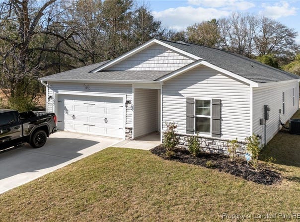 307 E Seventh Avenue, Raeford, NC 28376