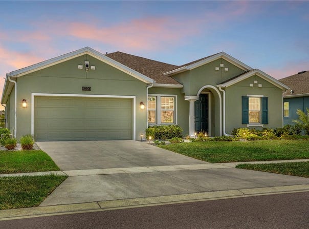 5220 RED CORAL CIRCLE, MOUNT DORA, FL 32757