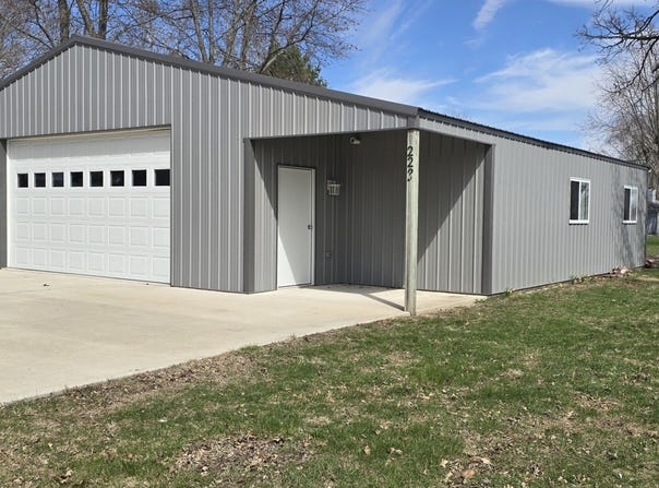 223 Chapman Street, Paw Paw, IL 61353