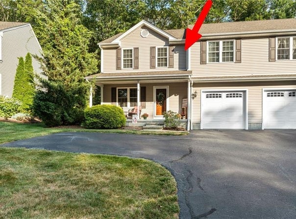 18 Country Hill Lane, Smithfield, RI 02917