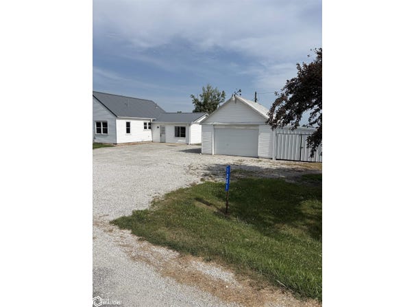1001 E Co Rd 2000 Road, Nauvoo, IL 62354
