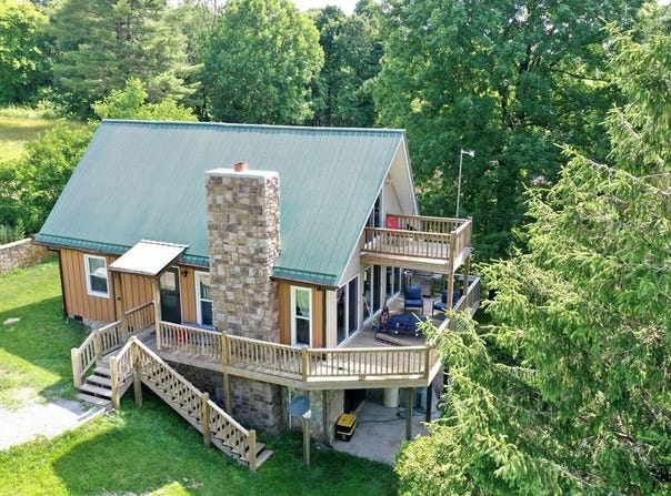 372 Mountainview Dr, Fancy Gap, VA 24328