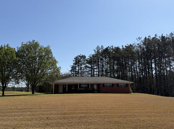 1000 Wright Road, Eupora, MS 39744
