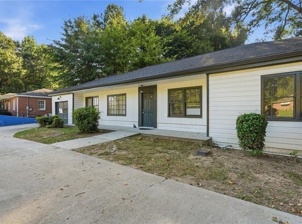 6220 Oakdale Road SE, Mableton, GA 30126