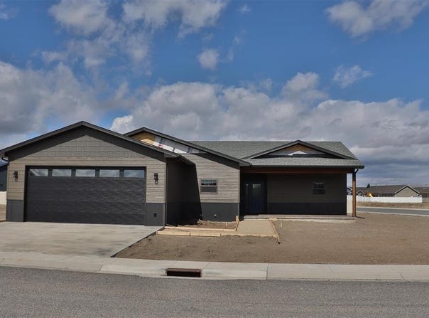 3325 Hardpan Ave, Cody, WY 82414