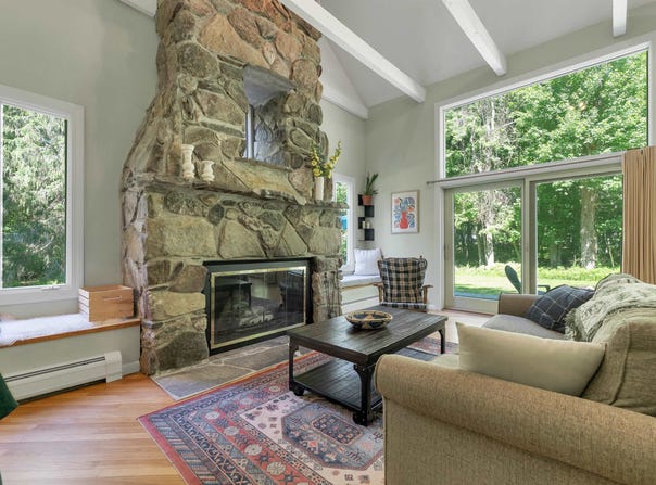 4 Farmhouse Lane, Wolfeboro, NH 03894