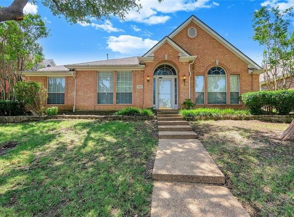 1404 Ranch Hill Drive, Irving, TX 75063
